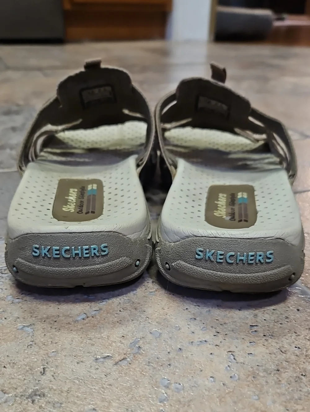 Skechers Reggae Repetition Sandal Size 10